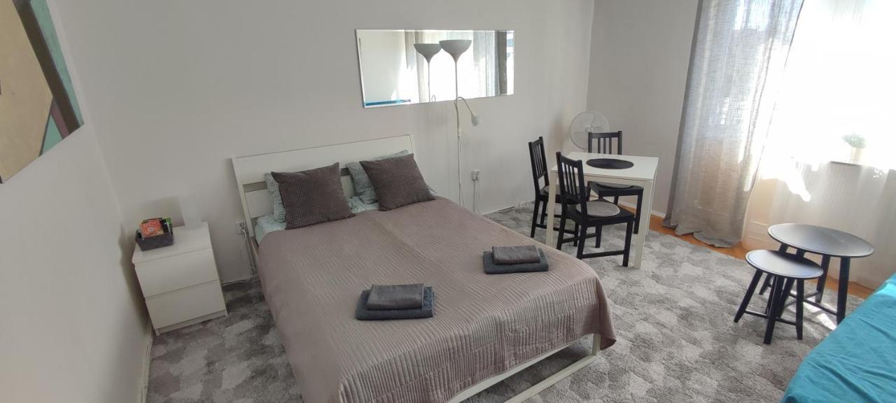 Top Apartamenty Centrum - Metro Rondo Onz Warszawa Exteriör bild