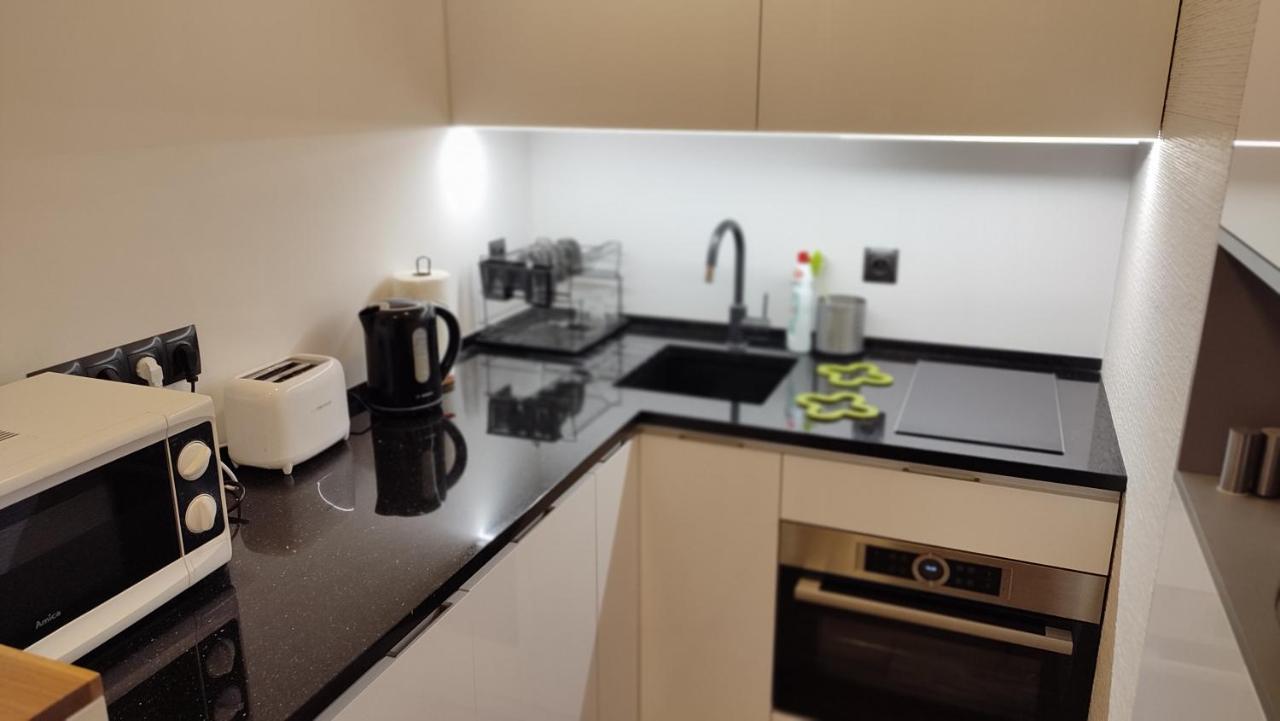 Top Apartamenty Centrum - Metro Rondo Onz Warszawa Exteriör bild